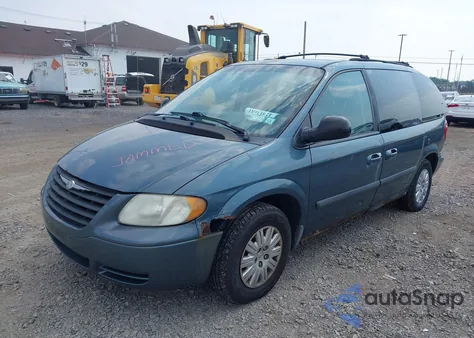 2006 Chrysler Town & Country z USA, uszkodzony, nr VIN 1A4GP45R46B626800